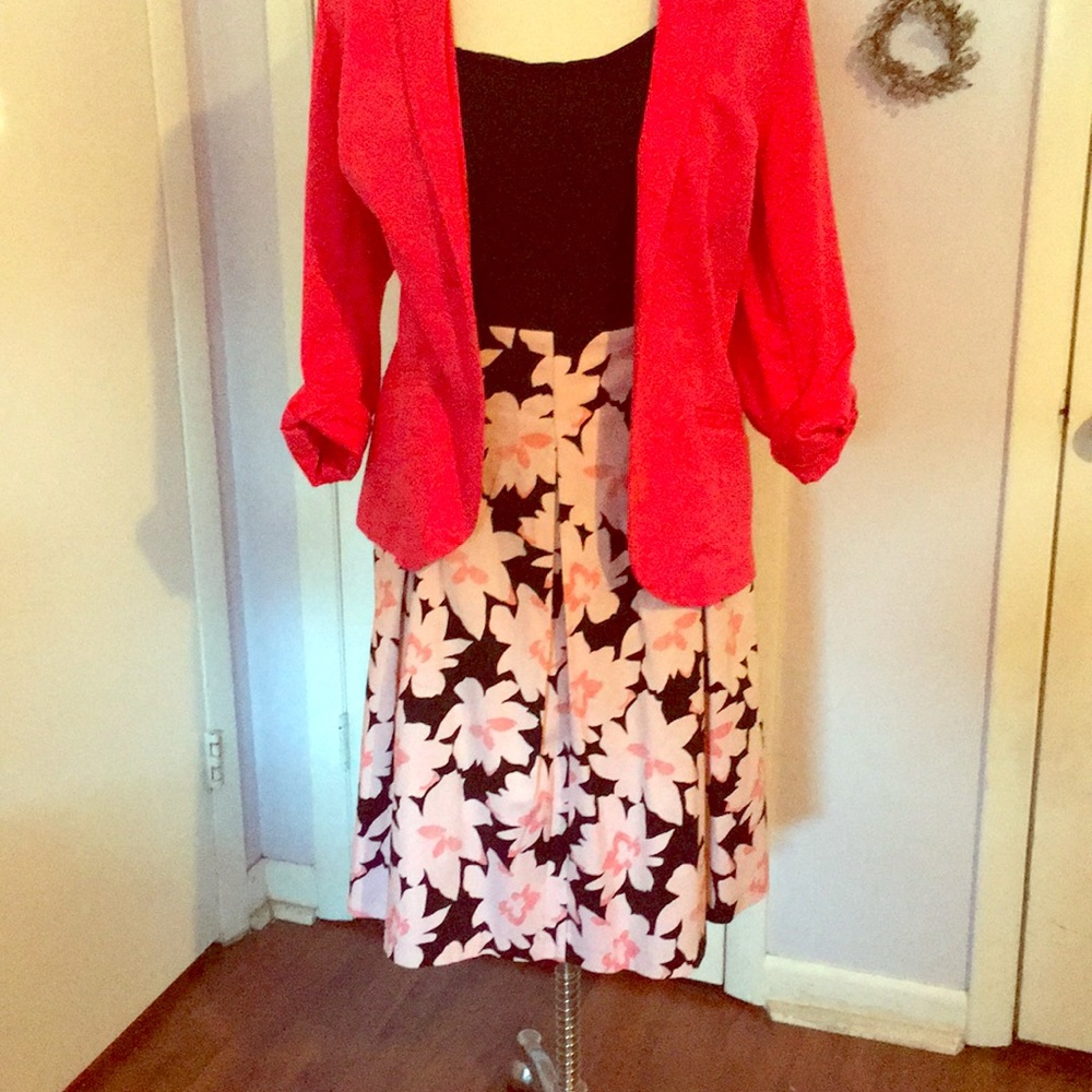 Beautiful skirt by Lane Bryant sz 26 close out sale 🎉